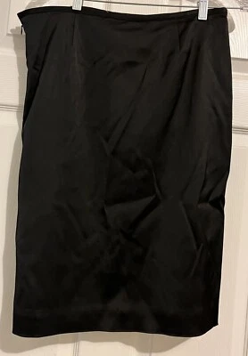 WHITE HOUSE BLACK MARKET - WOMEN'S BLACK STRETCH SATIN PENCIL SKIRT SIZE 10 NWT - Image 1 of 4