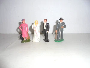 BARCLAY MANOIL DIECAST FIGURES CAN BE USED FOR STANDARD GAUGE TRAIN WEDDING - Picture 1 of 2