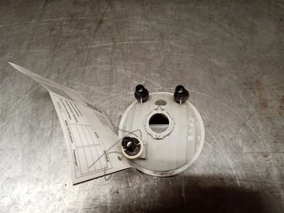 *PITTED* Fog Light from 2014 Jeep Patriot 9943176 - Image 1 of 4