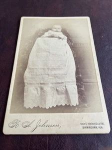 Circa 1890 Cabinet Card Photograph Not Named Birmingham Ala Victorian Baby - Imagen 1 de 4