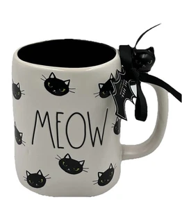Taza artesanal Rae Dunn MEOW caras de gato negro Halloween taza de café magenta - Imagen 1 de 4