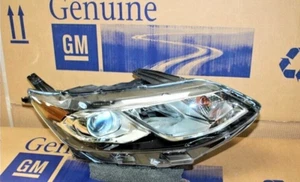 Faro pasajero derecho Chevrolet Volt 2016-2019 OEM NUEVO 84398990 - Imagen 1 de 2