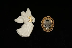 Zwei Stifte Lenox Weihnachtsengel Pin und Glas geätzt Kamee Pin Goldton Vintage - Bild 1 von 9