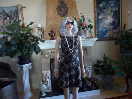 Abito in guaina a pieghe sul davanti Burberry blu etichetta marrone Nova taglia 36 US 2