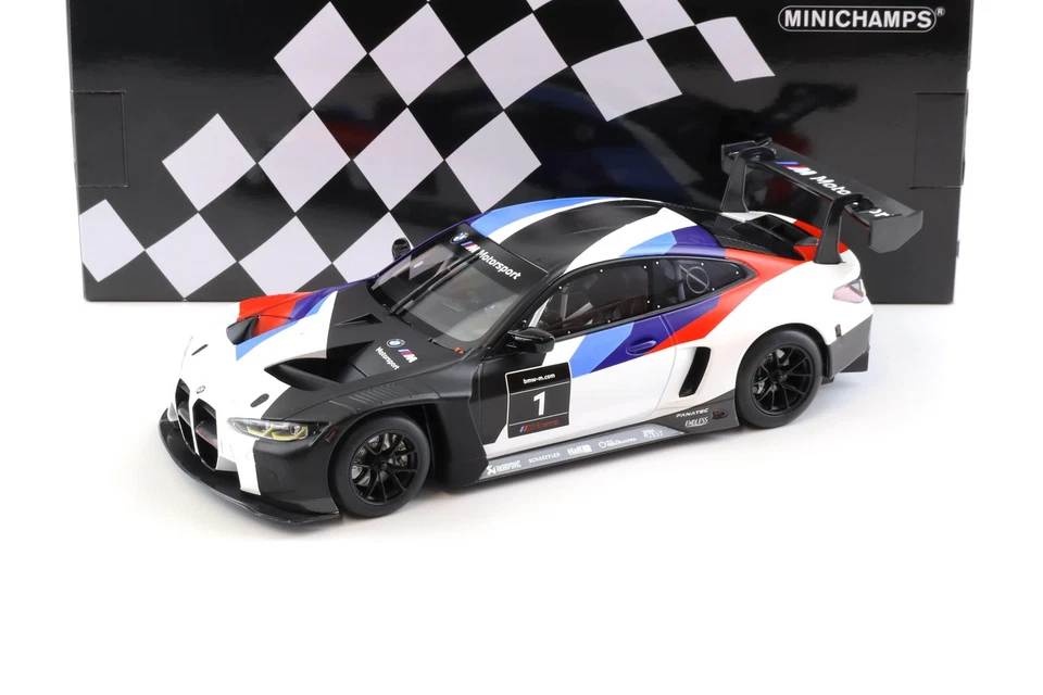 155212000 BMW G82 M4 GT3 Presentation Car Minichamps 1/18