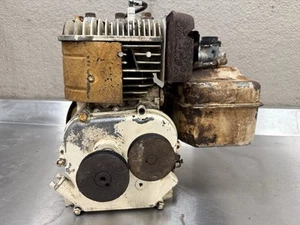 Vintage Briggs and Stratton Hortizontal Shaft Engine Not Running For Parts - Picture 1 of 19