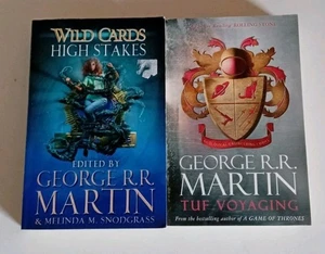 George R.R Martin Books x2 Tuf Voyaging & Wild Cards High Stakes Paperback Books - Imagen 1 de 9