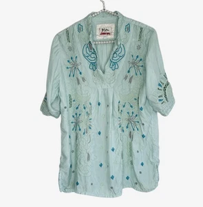 Johnny Was Biya besticktes Top klein blau Boho Blumen Cut Out Bauern künstlerisch - Bild 1 von 10