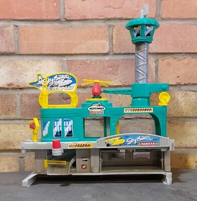 Matchbox Hero City Jetport Playset with Helicopter 2003 Mattel - Image 1 of 4