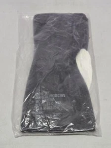 Black chemical protective glove Size: (Small) NSN: 8415-01-033-3517 #D22d - Picture 1 of 3