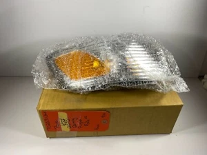 New Right Parking Light Lamp Assembly 2000 2001 Toyota Camry To253113d6V - Picture 1 of 9