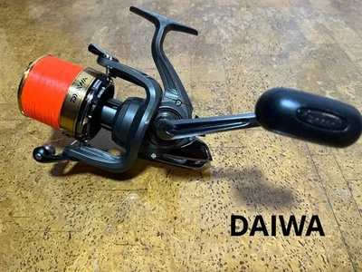 Daiwa Crosscast 4000 Spinning Reel Used Good Condition No Customs Fees US - Image 1 of 4