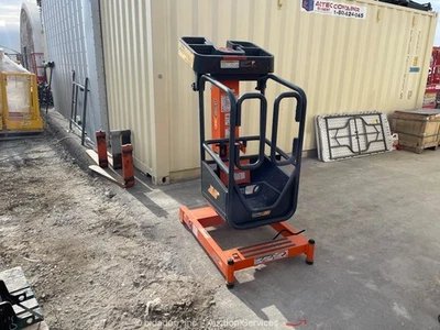 2021 JLG FT70 7英尺电动桅杆升降便携式人移动空中平台bidadoo — 第 1/4 张图片