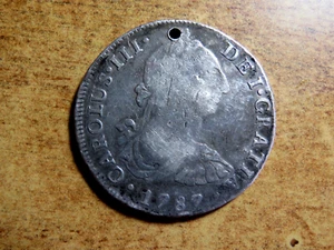 Scarsa moneta argento Carlolo III 1787 8 reali Lima Perù ME M.I. B14 - Foto 1 di 2