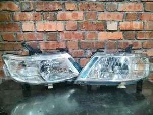 Nissan Serena C25 05-07 Front Headlights Lamps Lights Pair RH & LH XENON HID JDM - Picture 1 of 8