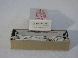 NIOB Accurail HO Scale 3 Bay Covered Hopper, Engelhard 49294, Event Door Prize - Picture 1 of 5