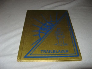 1984-85 Trailblazer Stliiwater Oklahoma Middle School Yearbook  HEAVILY SIGNED - Bild 1 von 3