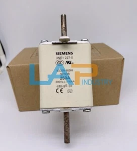 1 Stück NEU für Sicherung 3NE1227-0 250A690V - Bild 1 von 1