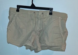 Ana khakifarbene Shorts Größe 16 - Bild 1 von 2