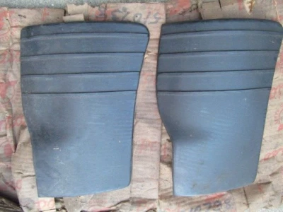 1948  Pontiac  Torpedo  rear stone shield trim rubber Moldings NOS  GM - Image 1 of 3