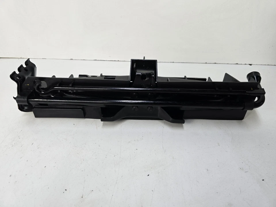 2007-2017 Ford Expedition Spare Tire Emergency Jack Tools Kit Oem - Image 1 of 4