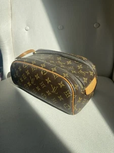 Louis Vuitton travel Toiletry King Bag Large - Picture 1 of 8