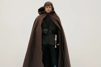 Nueva figura de acción Hot Toys MMS429 Star Wars VI El Retorno del Jedi Luke Skywalker Foto 1 de 4