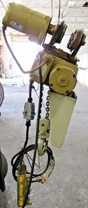 😏 EATON 2 TON ELECTRIC YALE CHAIN HOIST 230/460 VAC 1700 RPM 3∅ KEL2-15ST71/2S2 - Picture 1 of 10