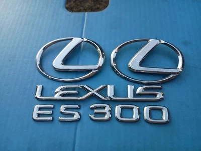 Conjunto de emblema traseiro/frontal LEXUS ES300 cromado 2001-2005 logotipo porta-malas cromado fabricante de equipamento original usado  - Imagem 1 de 4