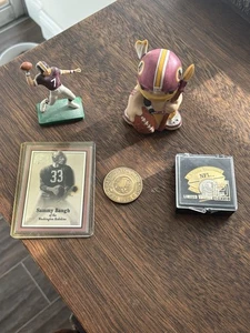 Rare Lot VINTAGE NFL HUDDLES 1983 WASHINGTON REDSKINS 3” Ceramic Figure + More - Picture 1 of 3