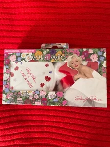 NIB Wet N Wild Unreleased Marilyn Monroe Luminous Setting Powder With Puff set - Picture 1 of 2