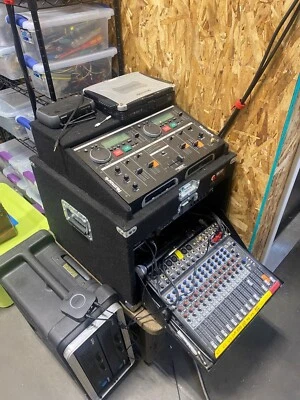 equipo de audio profesional - equipo de instrumentos musicales Foto 1 de 4