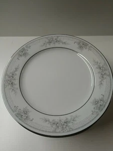 Noritake Sweet Leilani Salad Plates 8 1/4" 3482, Set of 11 - Bild 1 von 12