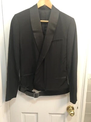 JEAN PAUL GAULTIER HOMBRE CLÁSICO PARÍS ESMOQUIN NEGRO CON CINTURÓN EXTRAÍBLE Talla S Foto 1 de 4