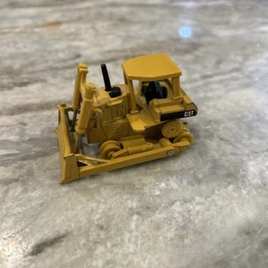 ERTL Bulldozer D6H Toy Caterpillar 0487G Yellow Metal 2"x3" Tracks Missing? - Picture 1 of 6