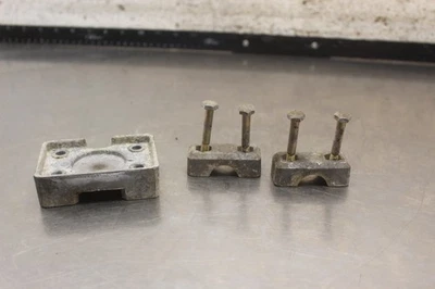 1998 Arctic Cat Powder Special 600 EFI HANDLE HANDLEBAR PAD COVER CLAMPS Z848 Foto 1 de 4