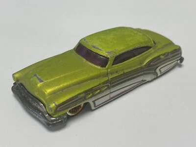 Coche Hot Wheels So Fine 1951 Buick Roadmaster 2000 verde fundido a presión 1:64 3 1/8" Foto 1 de 4