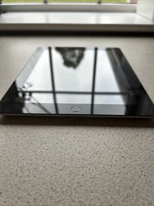 Apple iPad 3rd Gen 64GB - Great Condition, Accessories Included - Picture 1 of 5