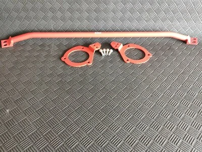 Soporte de torre de puntal delantero MK6 VW Jetta/GLI 2011-2018  Foto 1 de 4