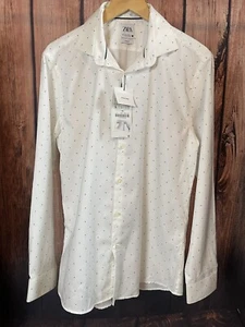 ZARA SLIM FIT BIANCO CON BOTTONI A MANICHE LUNGHE CON GEO DESIGNS TAGLIA L NUOVO CON ETICHETTE - Foto 1 di 8