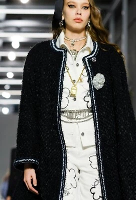 CHANEL Runway 31 Rue Cambon Door Long Necklace Gold   - Image 1 of 4