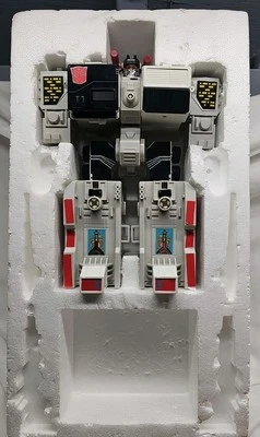 TRANSFORMERS G1 METROPLEX BODY RUBBER TIRES WITH FOAM NO ACCESSORIES ORIGINAL - Image 1 of 4