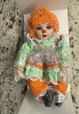 Carrot Rag A Muffin Marie Osmond Vintage Porcelain Doll 2007 NRFB New NO COA - Image 1 of 4