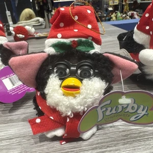 Vintage Furby Weihnachtsschmuck schwarz weiß Nikolausmütze Tiger Spielzeug mit Etikett - Bild 1 von 6