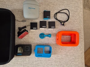 GoPro HERO10 Black 5.3K UHD Action Camera + SD Card, ACCESSORIES + CASE. SUFFOLK - Picture 1 of 15
