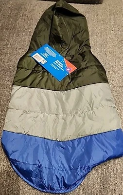 Chaqueta Vibrant Life azul y verde bloqueada con capucha para mascotas perros talla mediana 100 % caridad Foto 1 de 4