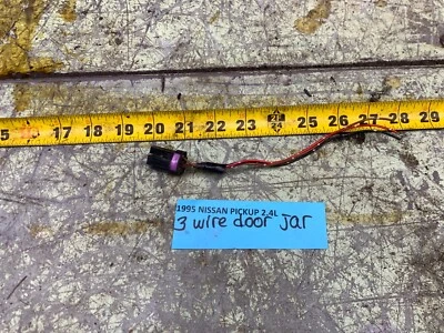 1993-1997 NISSAN PICKUP  3 WIRE DOOR AJAR CONNECTOR PIGTAIL - Image 1 of 4