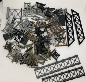 HO Assorted Trestle Plastic Parts - Picture 1 of 5