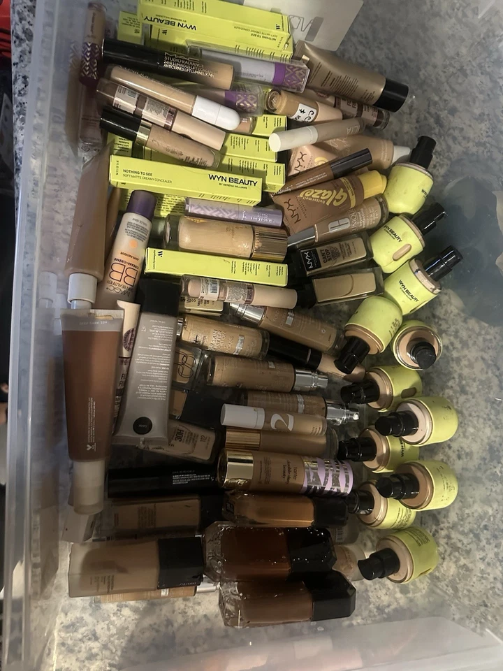 Высококачественная и смешанная косметика - Изображение 1 из 4