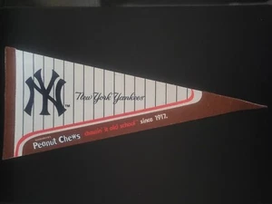 New York Yankees Pennant - Goldenberg Chews - Picture 1 of 1